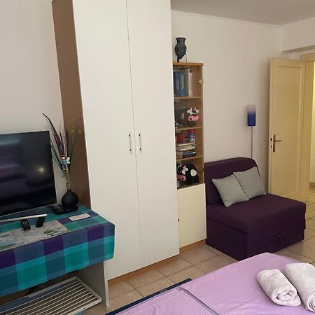 Studio Apartment Yess ,Split Exterior photo
