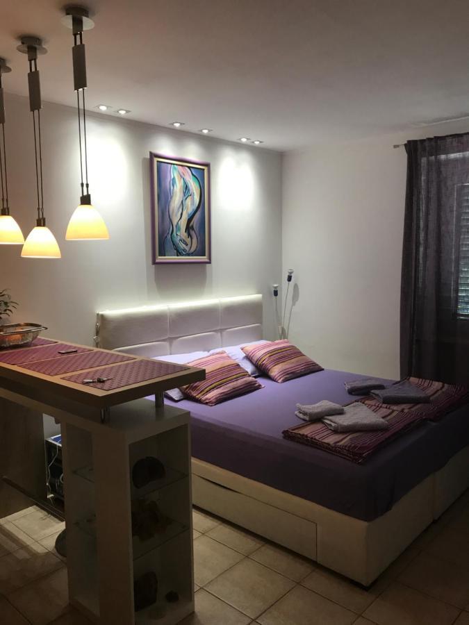 Studio Apartment Yess ,Split Exterior photo